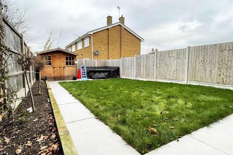 3 bedroom terraced house for sale, Meon Close, Springfield, Chelmsford