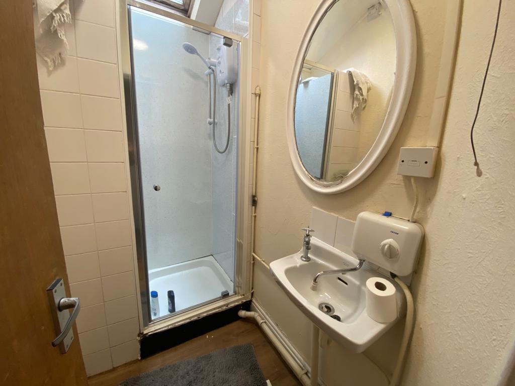 Shower.jpg