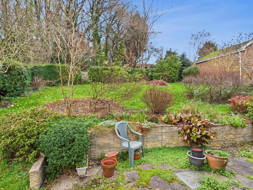 CAM01713 G0-PR0152-STILL021.jpg