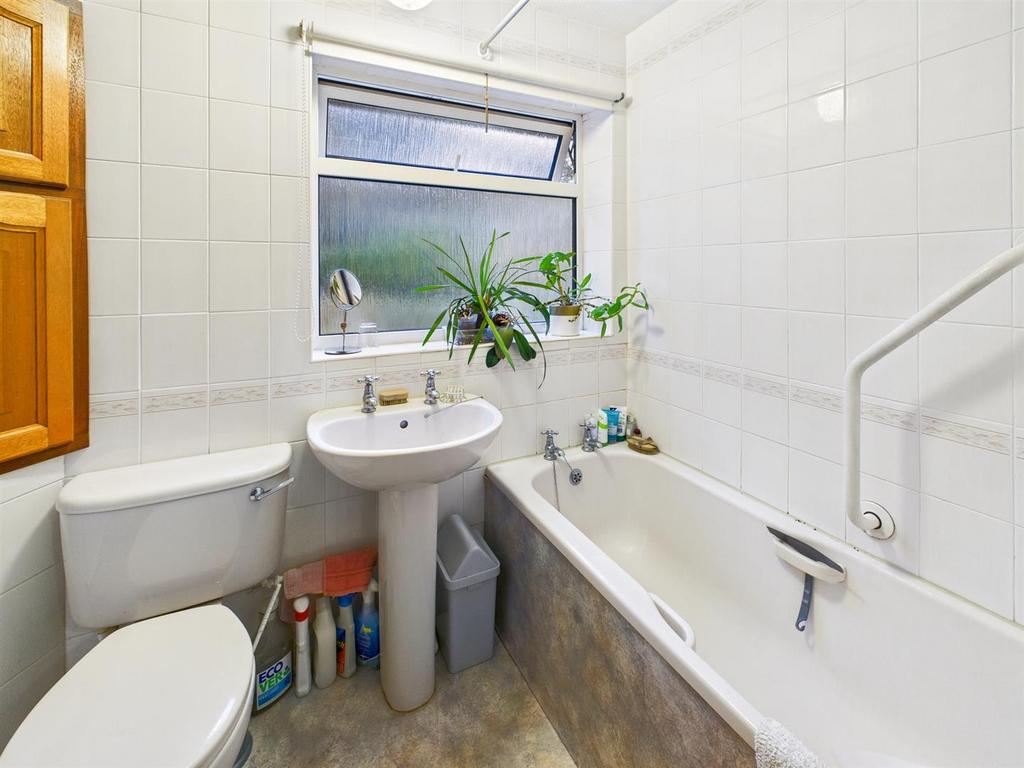 CAM01713 G0-PR0152-STILL019.jpg