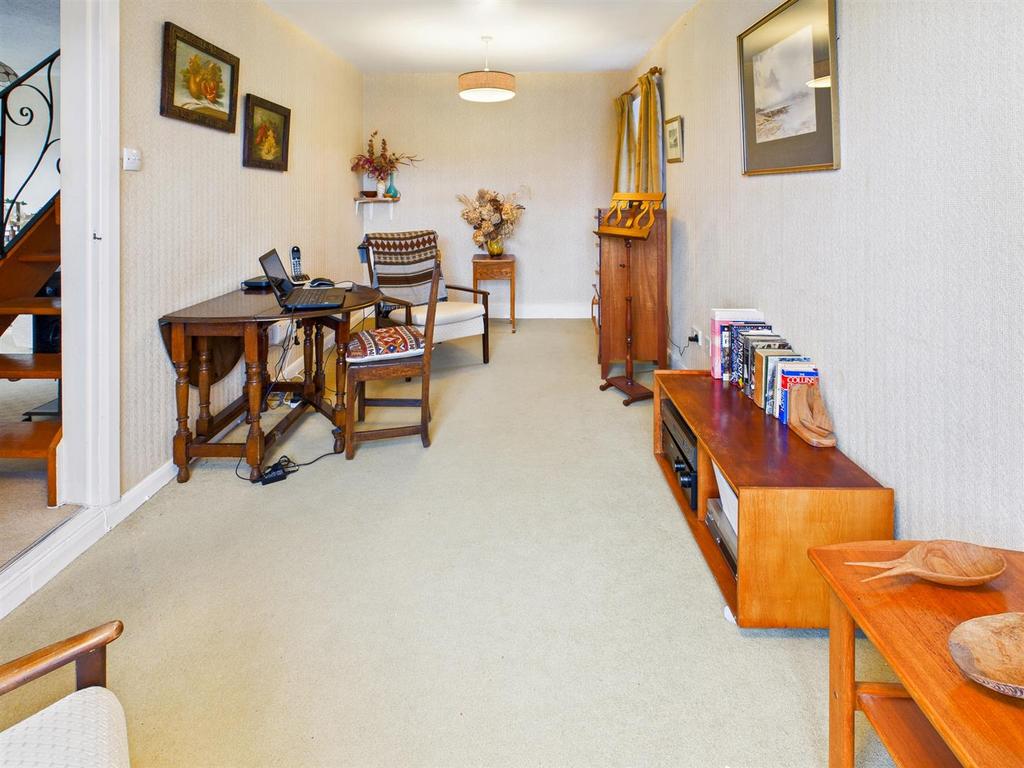 CAM01713 G0-PR0152-STILL003.jpg