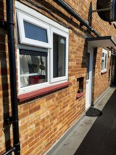 2 bedroom flat for sale, Manor Close, London E17