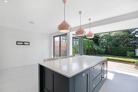 undefined, Chiltern Way, Woodford Green, IG8
