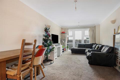 undefined, Priory Heights, Slough