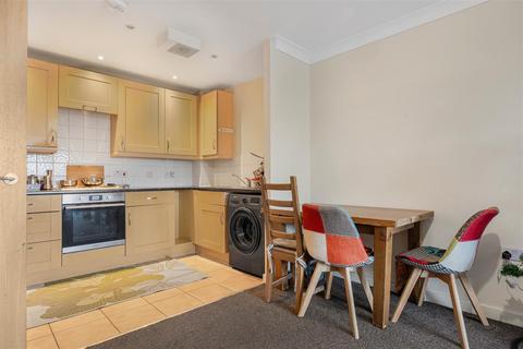 undefined, Priory Heights, Slough