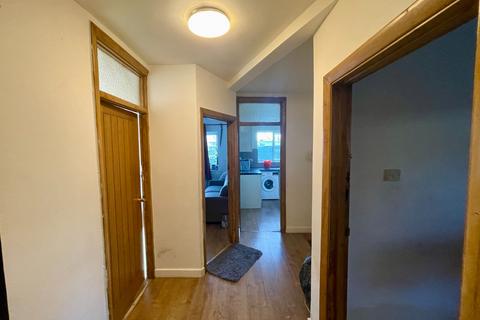 2 bedroom flat for sale, Stanley Avenue, Wembley, Greater London, HA0 4JG
