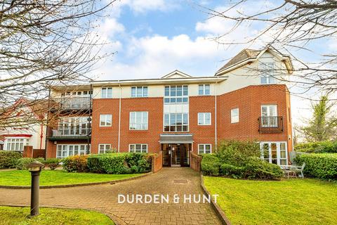 undefined, Deyncourt Gardens, Upminster, RM14