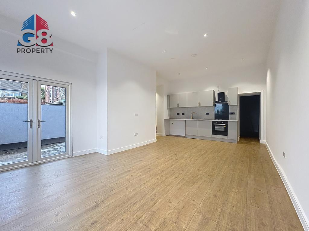 2 bed flat to rent Doncaster Road, Barnsley S70