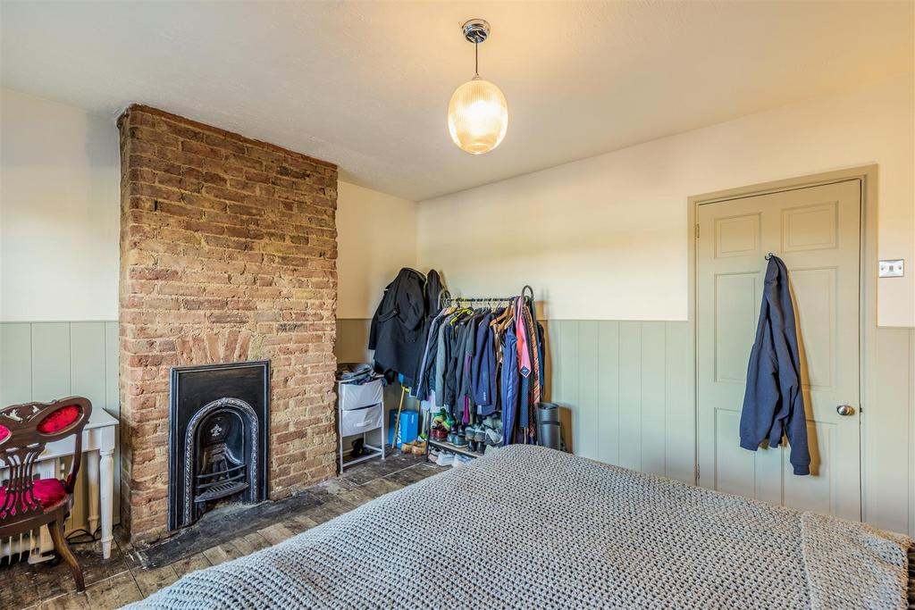 8673231-interior16.jpg