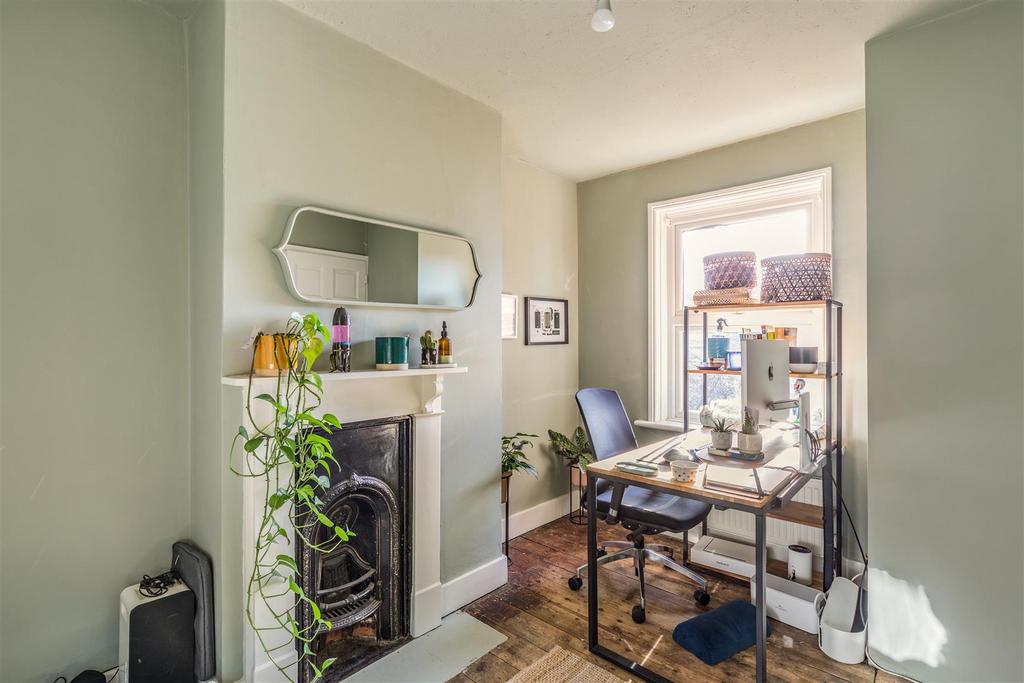 8673231-interior23-v2.jpg