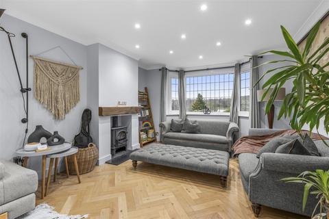 4 bedroom detached house for sale, Guinions Road, High Wycombe HP13