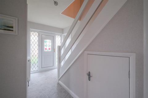 5 bedroom semi-detached house for sale, Ashlea Avenue, Brighouse