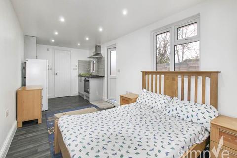 undefined, Rushdene Crescent, Northolt, Middlesex