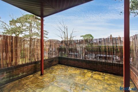 2 bedroom apartment to rent, Sandecotes Road, Lower Parkstone
