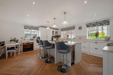undefined, Carbinswood Lane, Bucklebury Common, RG7 5TS