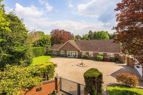undefined, Carbinswood Lane, Bucklebury Common, RG7 5TS