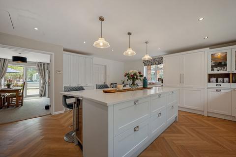 undefined, Carbinswood Lane, Bucklebury Common, RG7 5TS