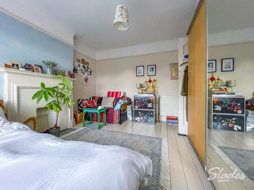 25 pine avenue secon