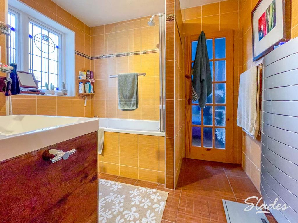 25 pine avenue bathr