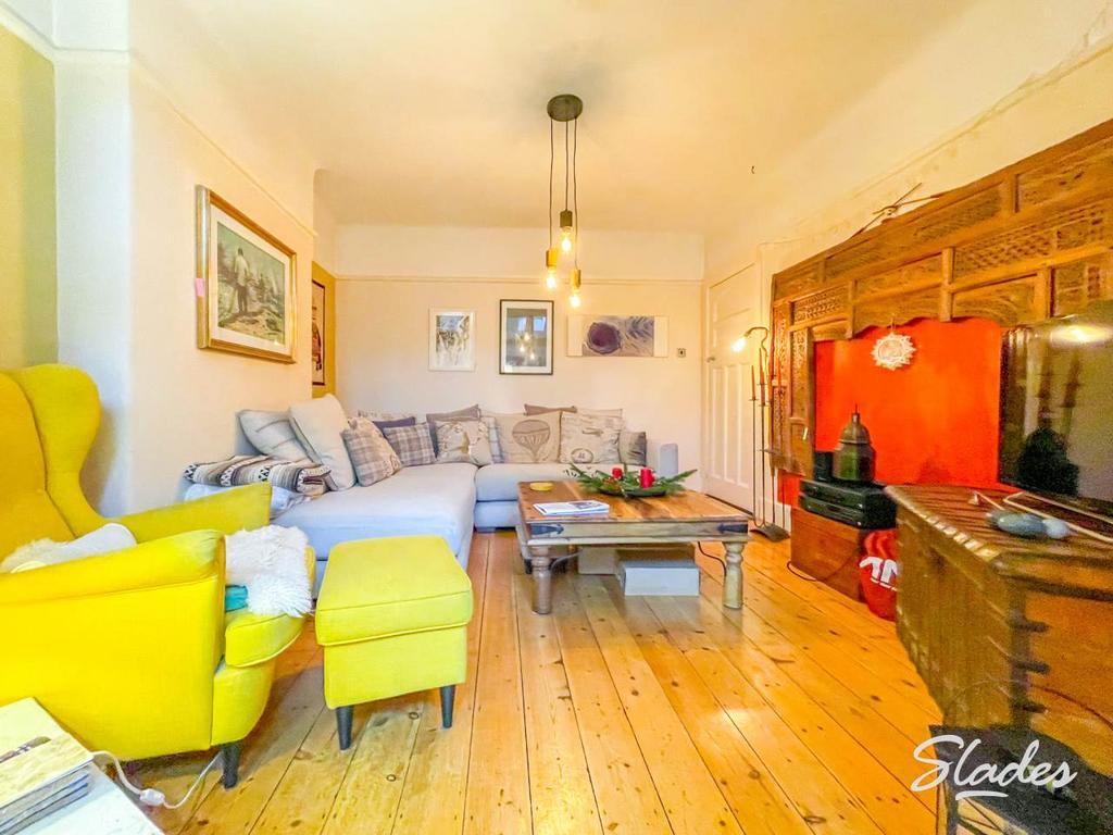 25 pine avenue 2nd r