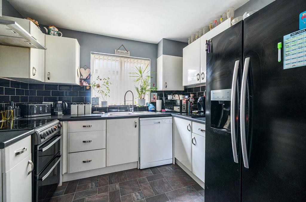 1383680-23-692daa...