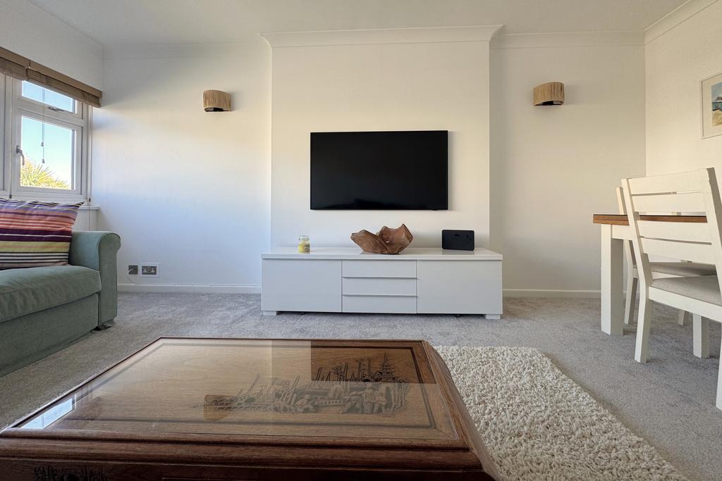 Living/Dining Room