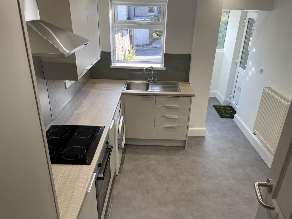 Kitchen 1