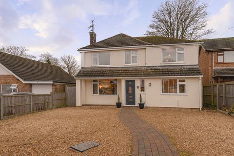 4 bedroom detached house for sale - Arnhem Drive, Grantham NG32