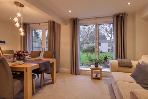 4 bedroom detached house for sale, Arnhem Drive, Grantham NG32