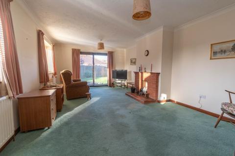 3 bedroom bungalow for sale, Granary Close, Briston, NR24