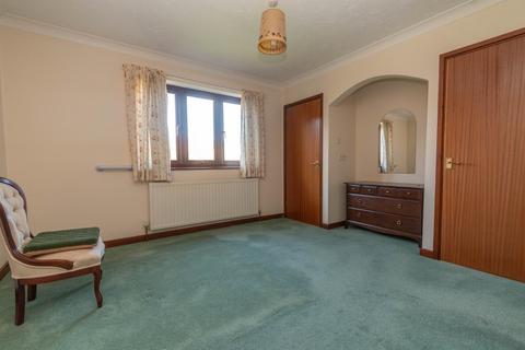 3 bedroom bungalow for sale, Granary Close, Briston, NR24