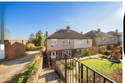 1 bedroom in a house share to rent, Broom Mead, Bexleyheath DA6