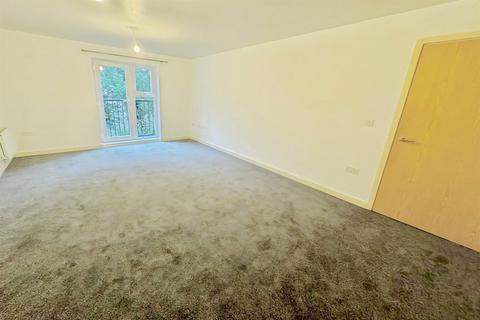 undefined, Southampton SO15