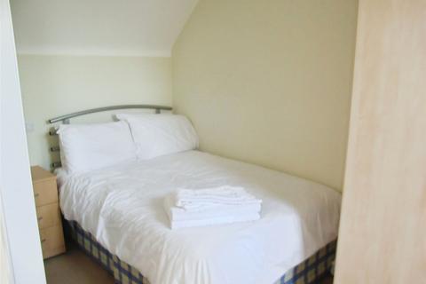 1 bedroom apartment to rent, Bank Chambers, Reading RG1