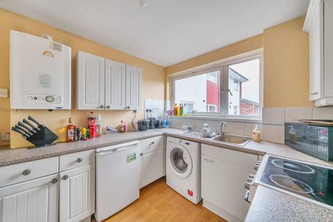 undefined, Guildford Park Avenue, Guildford, GU2