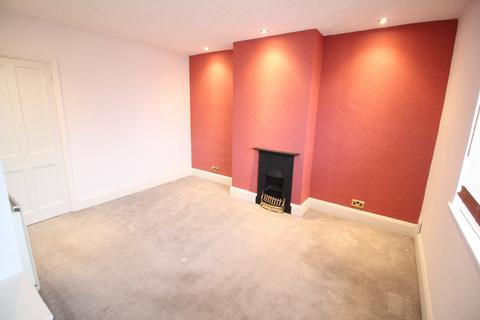 2 bedroom semi-detached house to rent, Regent Street, Warwickshire CV12