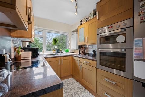 3 bedroom apartment for sale, Highland Road, Bromley