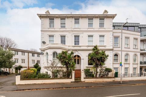 undefined, Surbiton Crescent, Surbiton, Kingston upon Thames, KT1