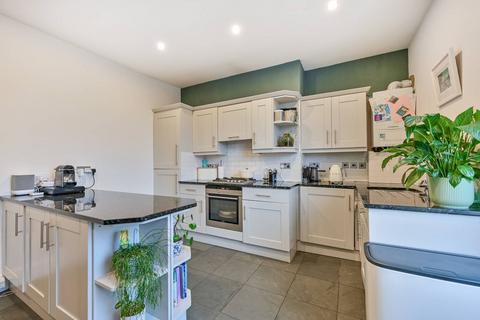 undefined, Surbiton Crescent, Surbiton, Kingston upon Thames, KT1