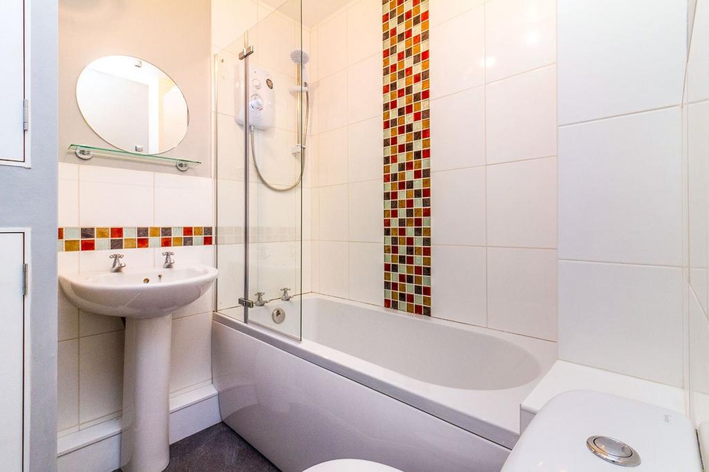 Family Bathroom/Wc