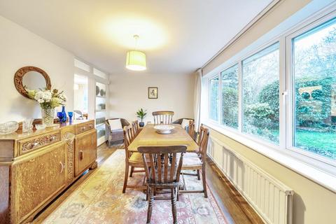 undefined, Wheatley,  Oxfordshire,  OX33