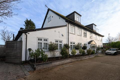 undefined, Jaycroft, The Ridgeway, London EN2