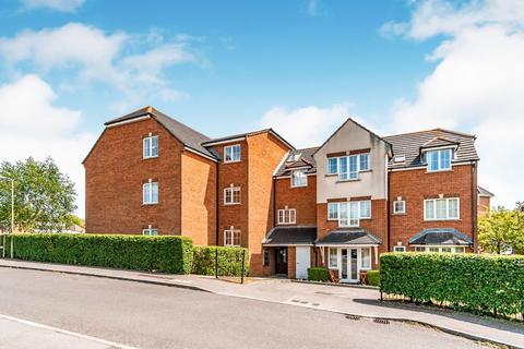 2 bedroom flat to rent, Walker Place, Hamble, Southampton, SO31