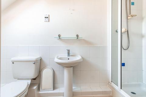 2 bedroom flat to rent, Walker Place, Hamble, Southampton, SO31