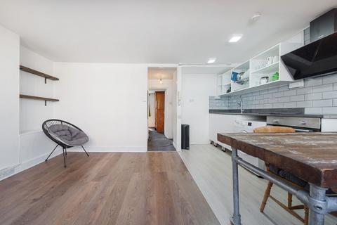 undefined, Amhurst Road, London E8