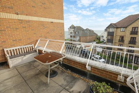 1 bedroom flat for sale, West Cliff Road, Broadstairs, Kent, CT10