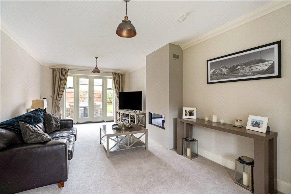 Sitting Room.