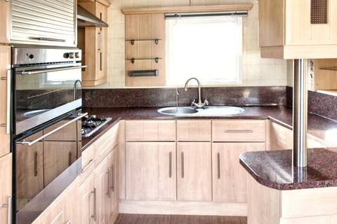 2 bedroom static caravan for sale, Silverhill Holiday Park, Lutton Gowts PE12