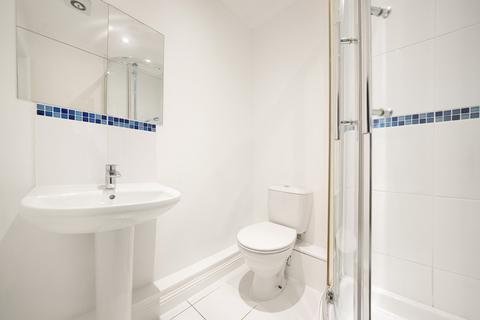 4 bedroom semi-detached house to rent, Church Hill Road, Barnet, EN4