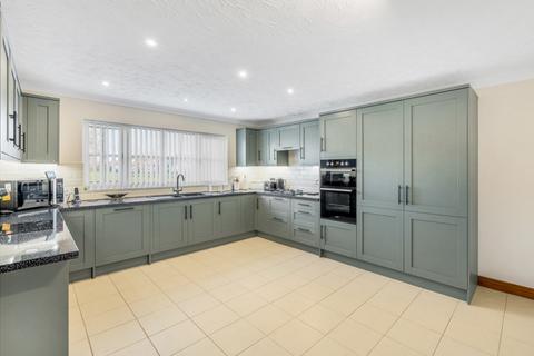4 bedroom bungalow for sale, Bayford Green, Boston, Lincolnshire, PE21